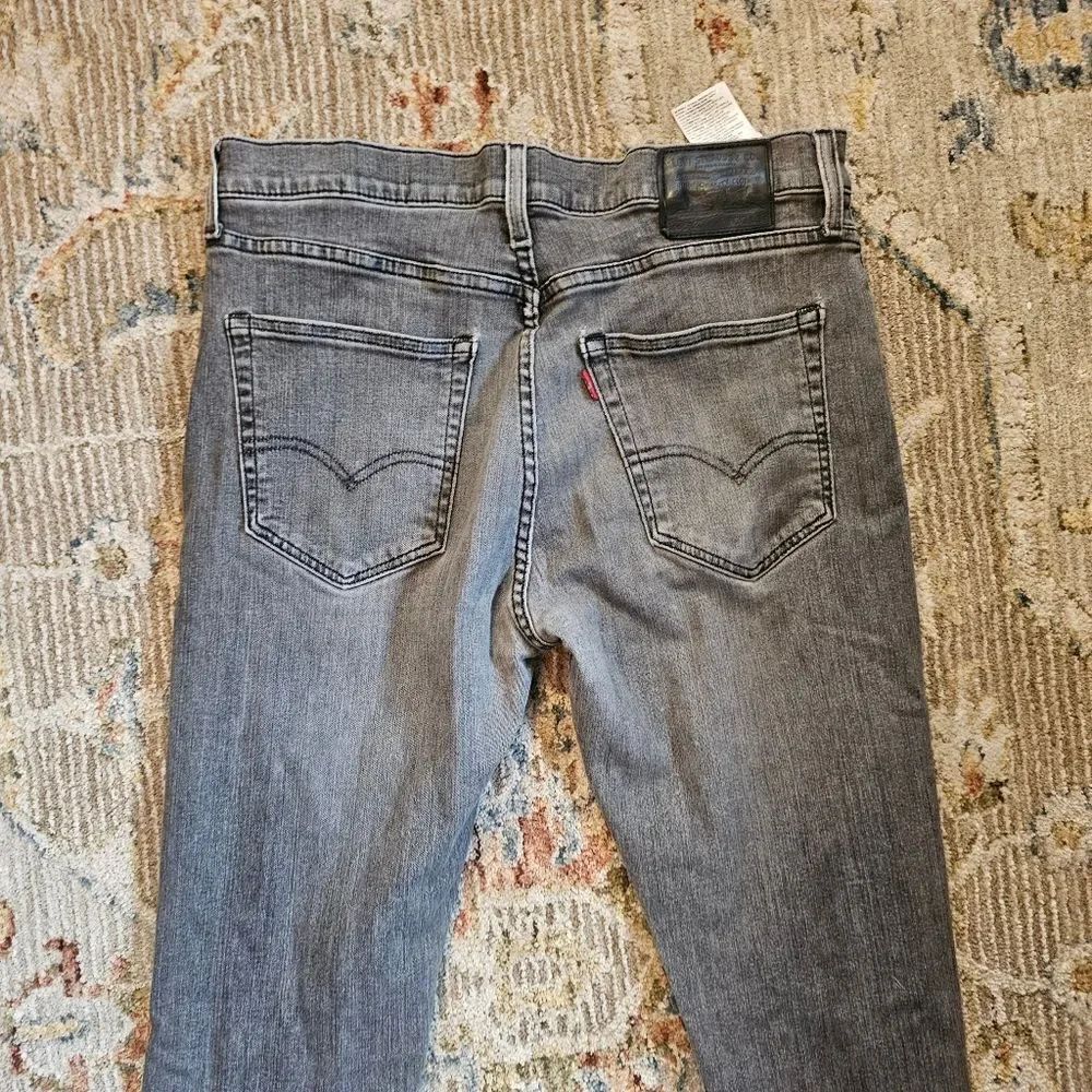 Levis Premium BIG E gray Jeans. 512 33 X 32" Inseam